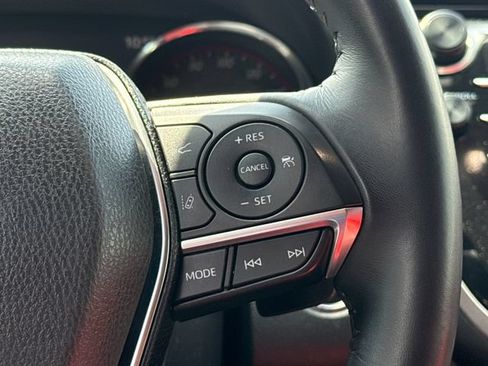 Used 2019 Toyota Camry XSE FWD image 27