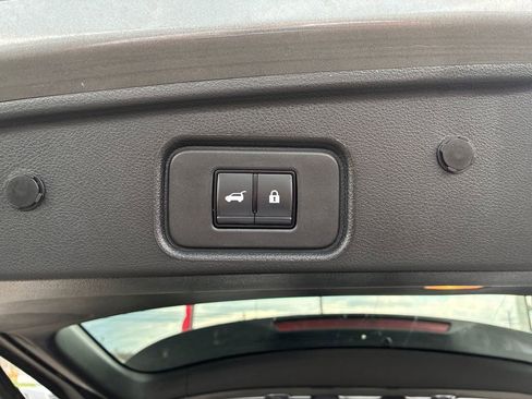 Used 2023 Nissan Pathfinder Platinum AWD/4WD image 23