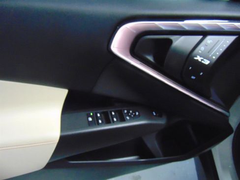 Used 2025 BMW X3 xDrive30i w/ Convenience Package image 8