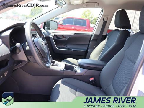 Used 2025 Toyota RAV4 LE FWD image 21