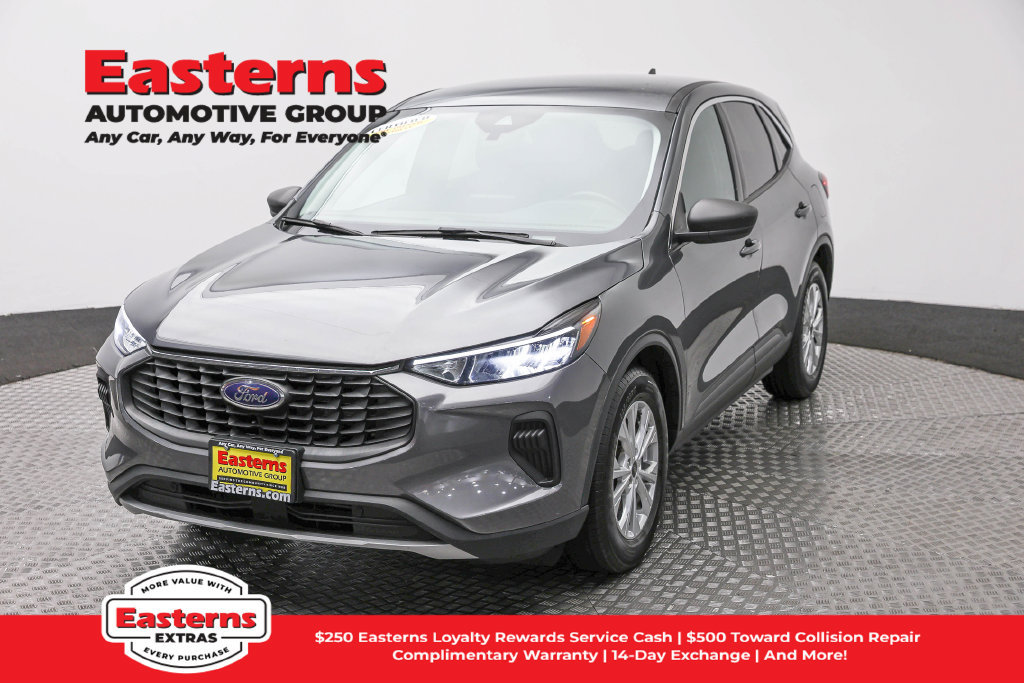 Used 2024 Ford Escape Active FWD image 1