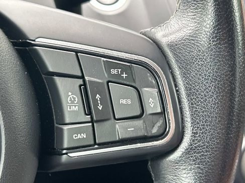 Used 2019 Jaguar E-PACE S AWD/4WD image 30
