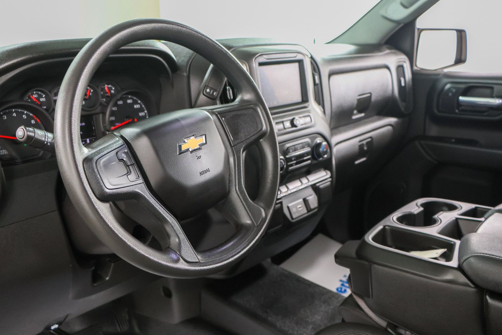 Used 2024 Chevrolet Silverado 1500 W/T w/ Trailering Package AWD/4WD image 22