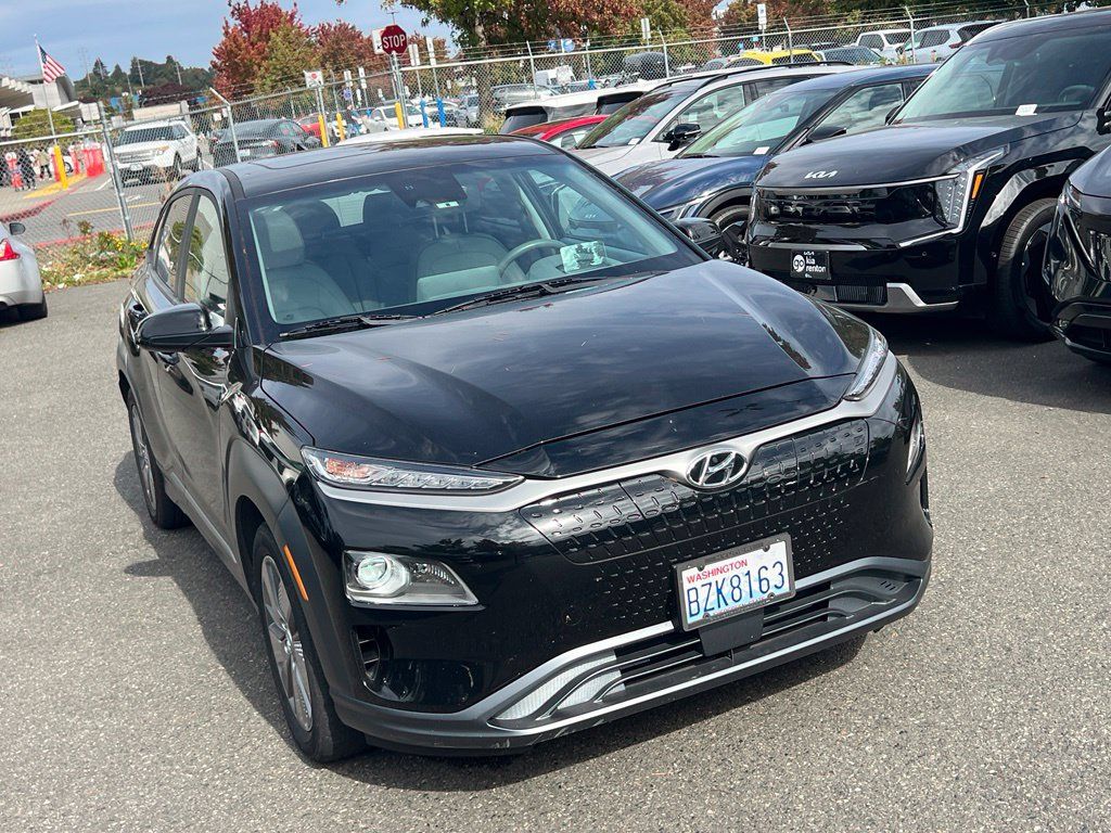 Used 2021 Hyundai Kona Ultimate w/ Cargo Package FWD image 7