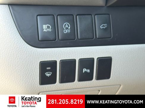 Certified 2018 Toyota Highlander Limited FWD image 18