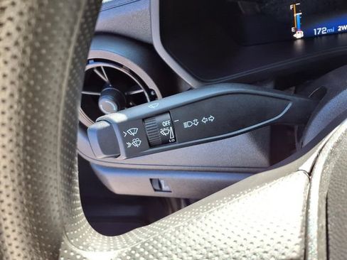 Used 2023 Chevrolet Colorado Trail Boss w/ Technology Package AWD/4WD image 13