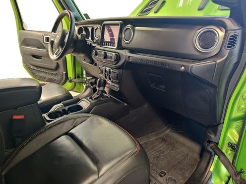 Used 2018 Jeep Wrangler Unlimited Rubicon w/ Dual Top Group AWD/4WD image 15