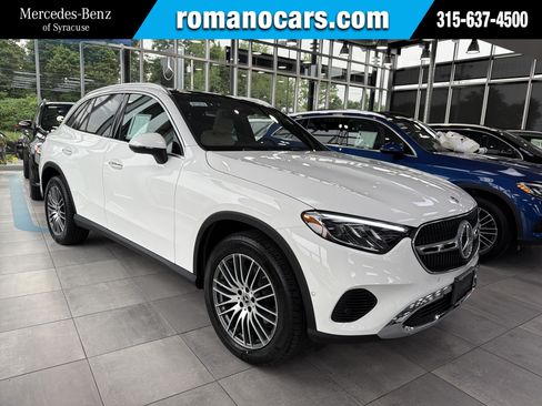 Used 2026 Mercedes-Benz GLC 300 4MATIC image 1