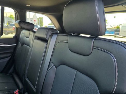 New 2026 Jeep Grand Cherokee Limited image 9