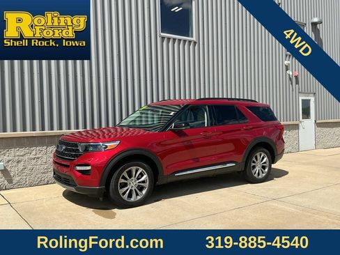 Used 2024 Ford Explorer XLT w/ Equipment Group 202A AWD/4WD image 1