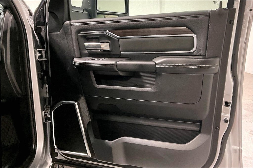 New 2026 RAM 3500 Laramie w/ Night Edition AWD/4WD image 10