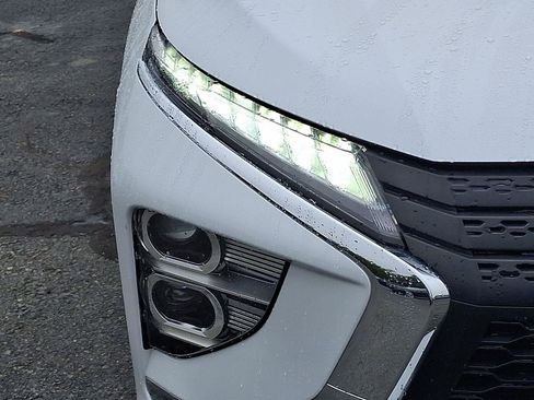 Used 2024 Mitsubishi Eclipse Cross SE image 10