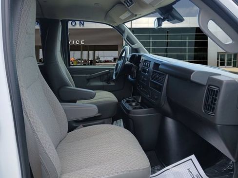 Used 2025 Chevrolet Express 3500 LT w/ LT Preferred Equipment Group RWD image 15