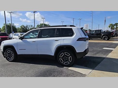 New 2026 Jeep Cherokee Limited AWD/4WD image 28