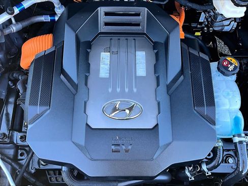 Used 2021 Hyundai Ioniq Limited FWD image 32