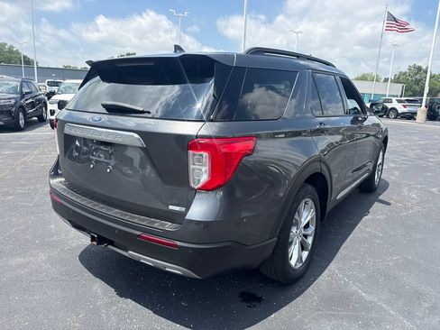 Used 2020 Ford Explorer XLT w/ Equipment Group 202A AWD/4WD image 7