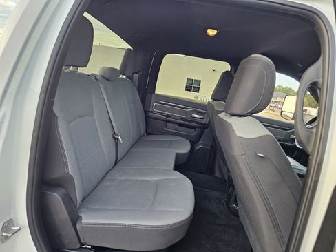 Used 2022 RAM 2500 Big Horn image 27