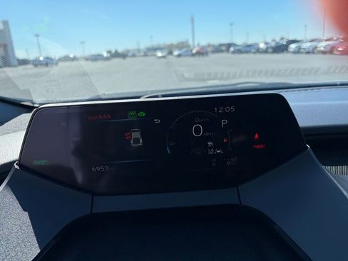 Used 2026 Toyota Prius Plug-In Hybrid image 18