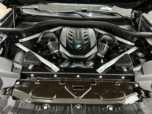 Used 2020 BMW X7 M50i w/ Executive Package image 33