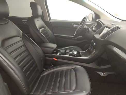 Used 2019 Ford Edge SEL w/ Equipment Group 201A image 21