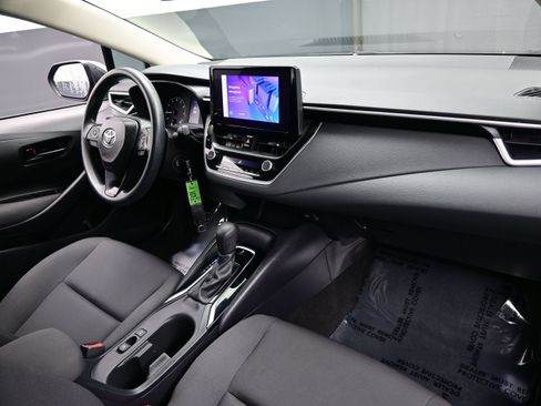 Used 2024 Toyota Corolla LE FWD image 12