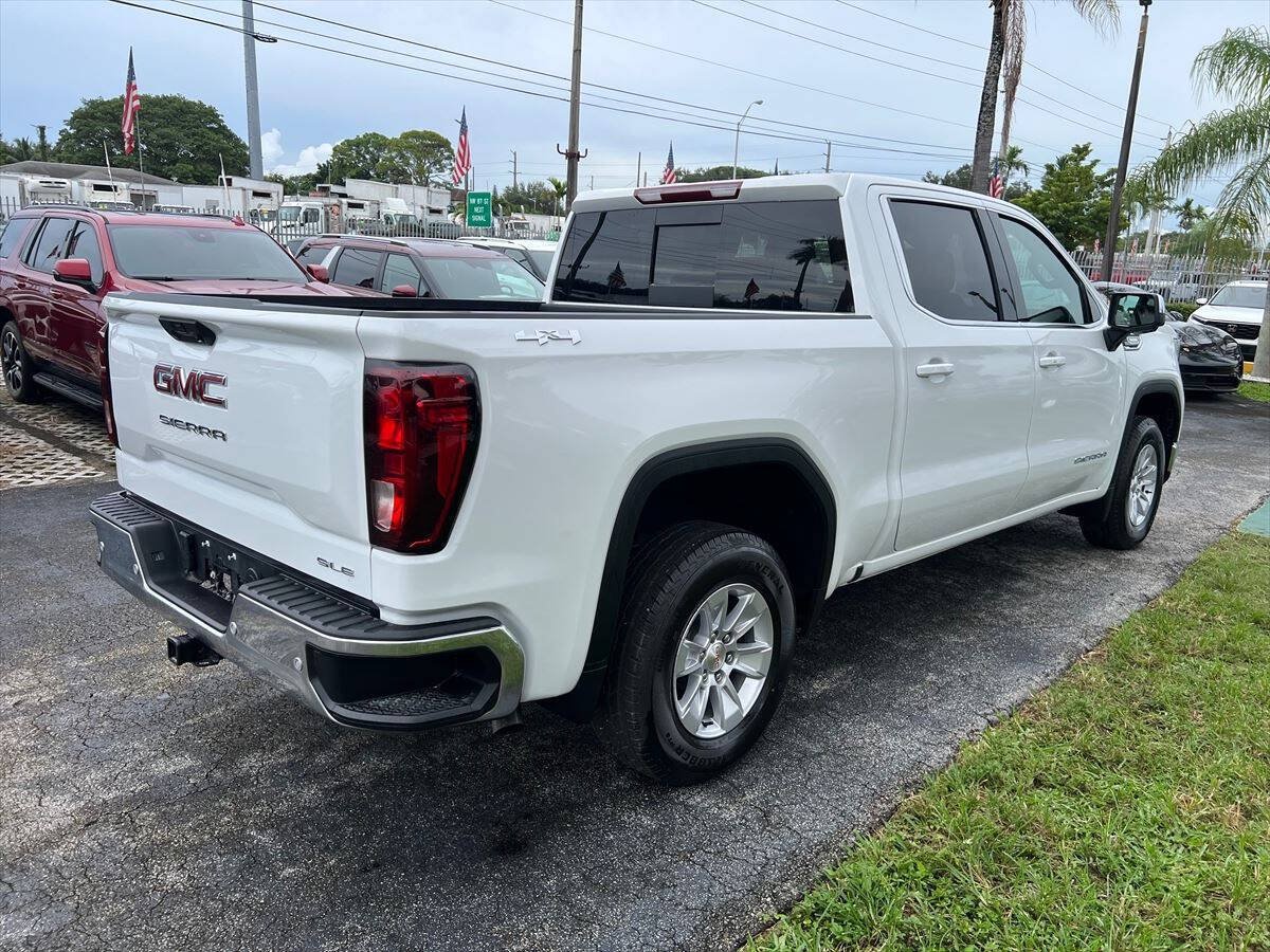 Used 2026 GMC Sierra 1500 SLE w/ Preferred Package AWD/4WD image 5