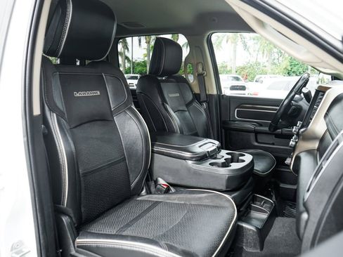 Used 2022 RAM 2500 Laramie AWD/4WD image 38