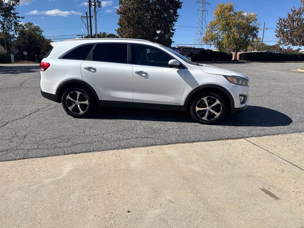 Used 2016 Kia Sorento EX w/ EX Premium Package AWD/4WD image 12
