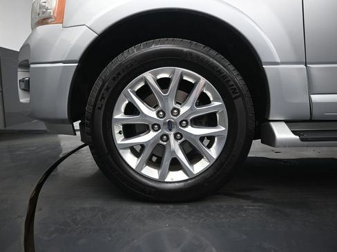 Certified 2017 Ford Expedition Limited AWD/4WD image 28