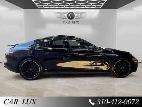 Used 2020 Porsche Panamera image 6