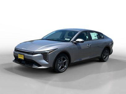 New 2025 Kia K4 LXS