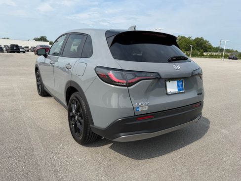 Certified 2025 Honda HR-V Sport image 3
