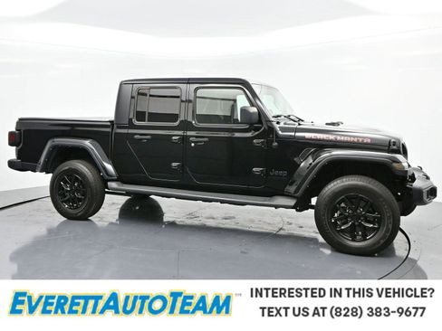 Used 2023 Jeep Gladiator Sport image 1