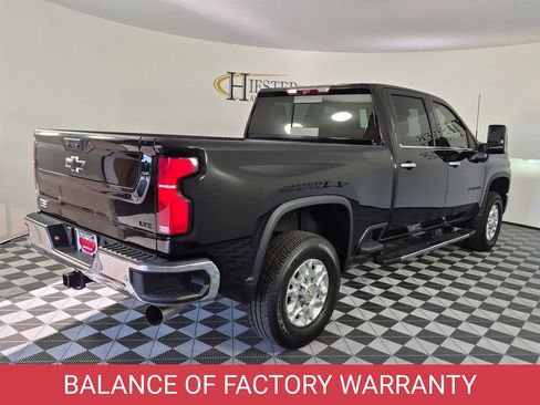 Certified 2025 Chevrolet Silverado 2500 LTZ w/ LTZ Convenience Package AWD/4WD image 4