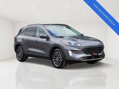 Used 2022 Ford Escape SEL w/ Technology Package FWD image 1