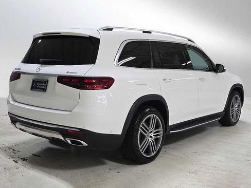 Used 2026 Mercedes-Benz GLS 450 4MATIC image 3