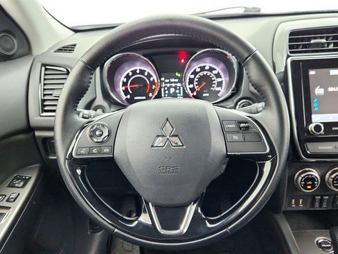 Used 2025 Mitsubishi Outlander Sport AWD image 28