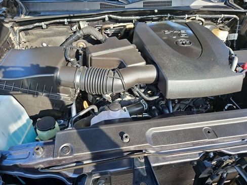 Used 2023 Toyota Tacoma SR5 RWD image 22