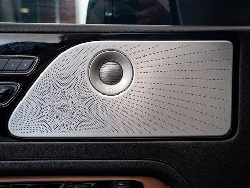 Used 2025 Lincoln Aviator Reserve w/ Equipment Group 201A image 25