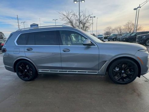 Used 2026 BMW X7 xDrive40i image 9