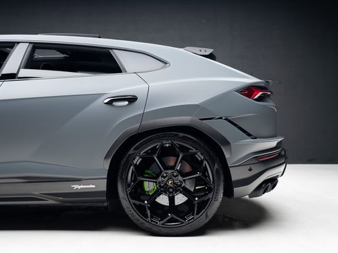 Used 2024 Lamborghini Urus Performante image 22