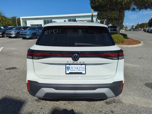 New 2026 Volkswagen Tiguan S image 6