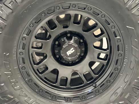 Used 2025 Ford Expedition Tremor AWD/4WD image 84