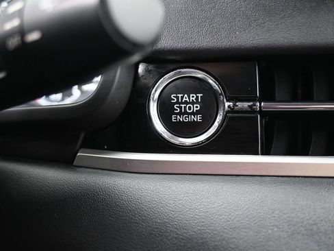 Used 2022 Mitsubishi Outlander ES image 28