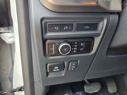 Used 2023 Ford F150 Raptor AWD/4WD image 38