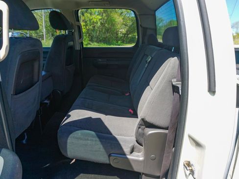 Used 2008 GMC Sierra 1500 SLE w/ Power Pack Plus AWD/4WD image 17