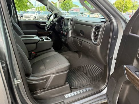 Used 2021 Chevrolet Silverado 1500 LT AWD/4WD image 15
