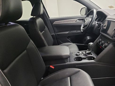 Used 2020 Volkswagen Atlas Cross Sport SE w/ Panoramic Sunroof Package image 21