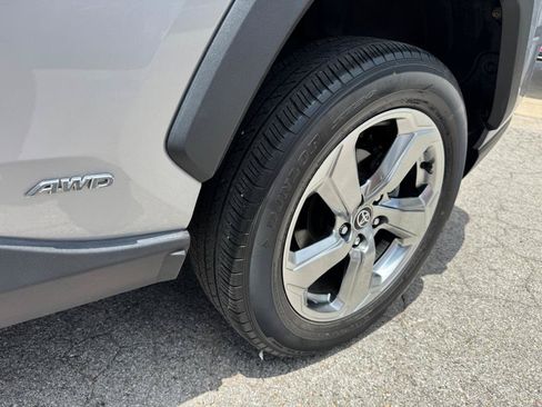 Used 2020 Toyota RAV4 Limited AWD/4WD image 9