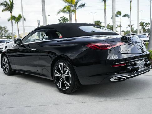 Used 2025 Mercedes-Benz CLE 300 4MATIC Cabriolet image 27